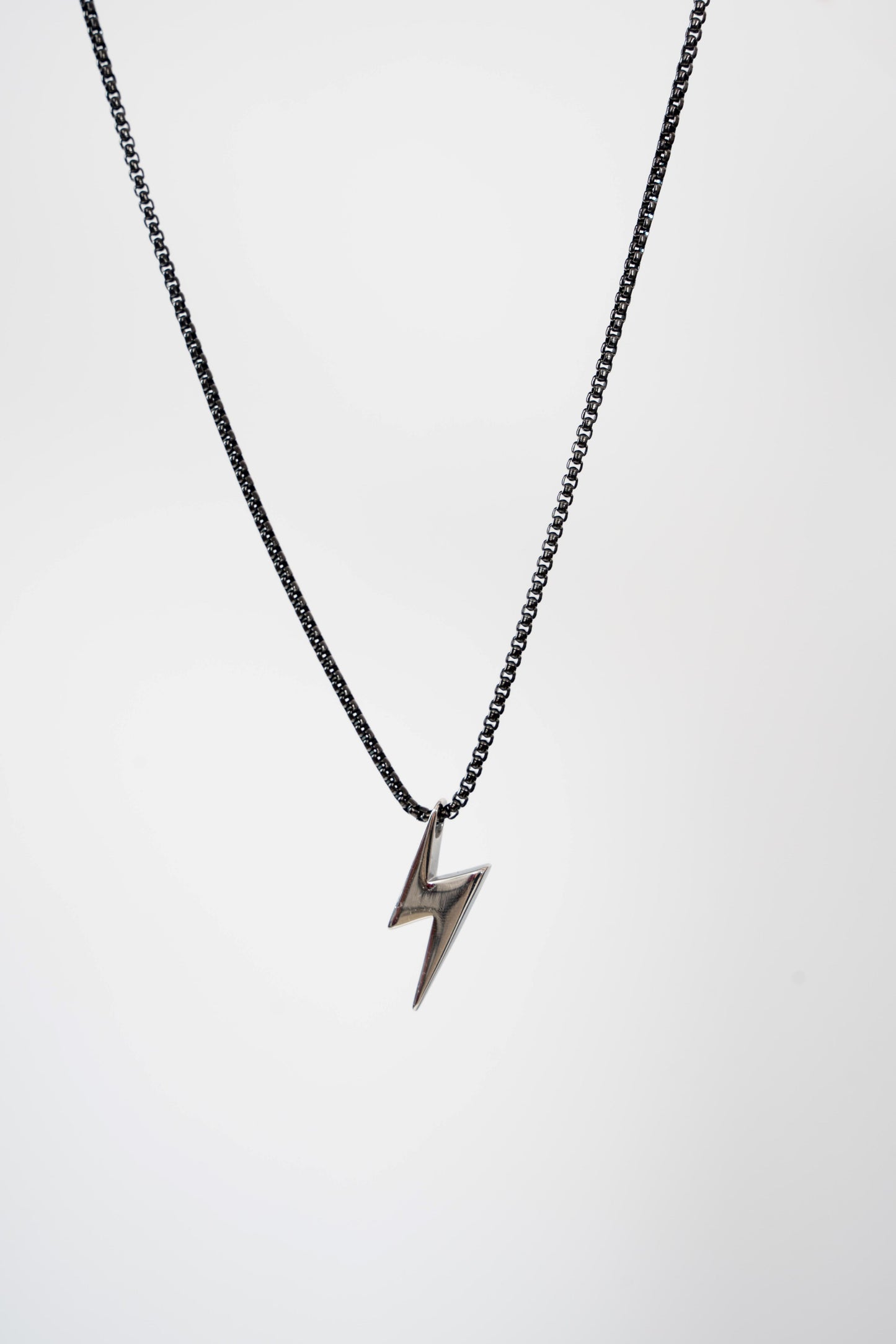 LIGHTNING NECKLACE