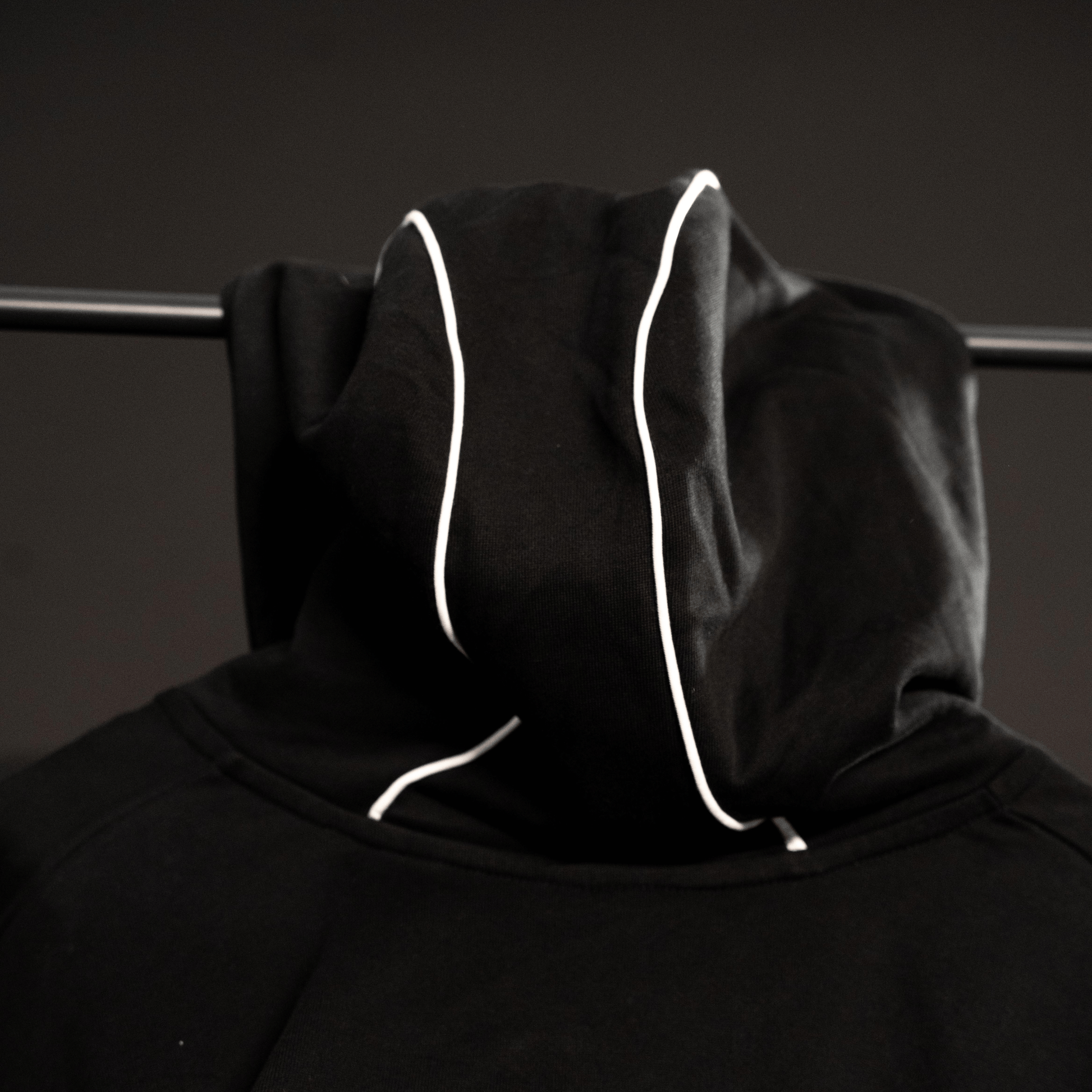 Hoodie street workout SWO – noir – vue 2 – Collection SINGULARITY I