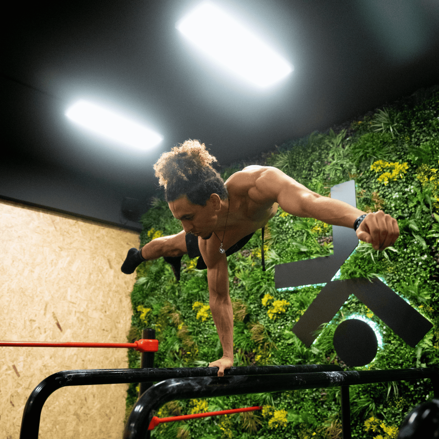 Swockets Prime 02 - Shadow