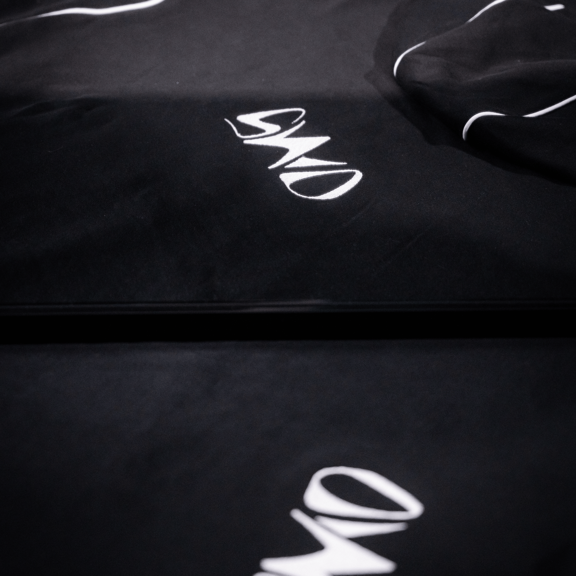 Survêtement street workout SWO – noir – vue 4 – Collection SINGULARITY I