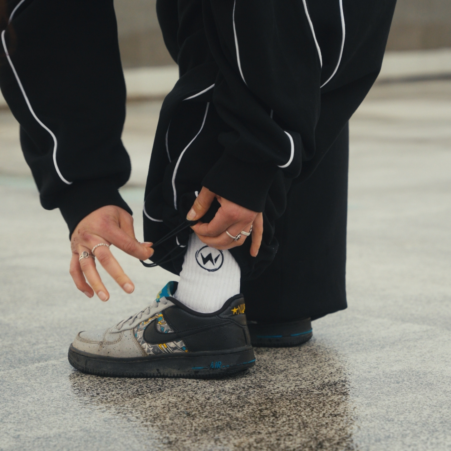 Jogger Dark - SINGULARITY I